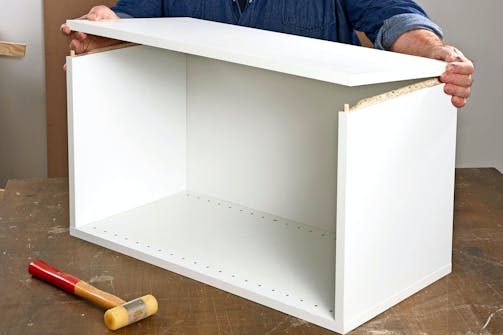 Klik køkkenskabet sammen Kokoa kaappi yhdessä minuutissa